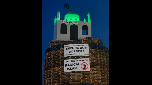 The Mosque effigy controversy